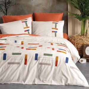 Lenjerie de pat model Katy Cinnamon, design multicolor pe fundal crem, material bumbac 100% ranforce, set 6 piese, cearceaf de pat culoare scorțișoară.