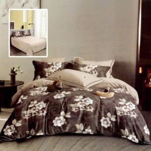 Set lenjerie de pat finet 6 piese cu flori albe pe fundal maro ciocolatiu, cearceaf pilota 200x220 cm