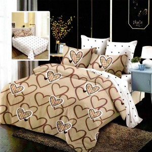 Set lenjerie de pat finet 6 piese cu inimi maro si bej pe fundal crem, cearceaf pilota 200x220 cm