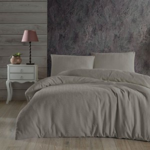 Lenjerie de pat maro pământiu, model jacquard creponat, Nazenin Home, 100% bumbac.