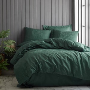Lenjerie de pat jacquard satin de lux Cotton Box Hexa Green, design geometric verde închis, 100% bumbac satinat, set 6 piese