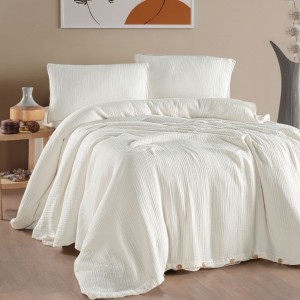 Lenjerie de pat din muselină Henna Crem, 100% bumbac organic, design elegant și respirabil, nasturi cu aspect de lemn natural