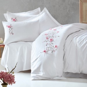 Lenjerie de pat albă din bumbac satin cu broderie florală roz