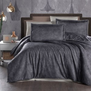 Lenjerie de pat de lux model Marlene Cobalt, culori gri albastrui, material satin premium, set 6 piese, aspect sofisticat.