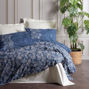 Lenjerie de pat Cottonbox din bumbac 100% ranforce, design floral în albastru și bej, decorată cu motive florale delicate