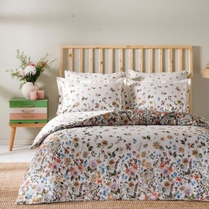Lenjerie de pat satin de lux 6 piese TAC Delux Digital Noire, cu flori colorate, fundal alb, bumbac satinat