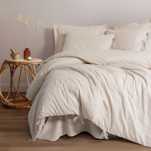 Lenjerie de pat din in si bumbac Esmira Bej - Cotton Box, 6 piese, cu broderie florala si fundite decorative