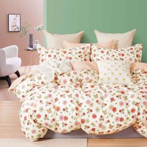 lenjerie de pat cu flori delicate