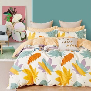 Lenjerie de pat percale frunze colorate pe fond crem, set de 3 piese, pat de 1 persoană, bumbac 100%, fabricată în România