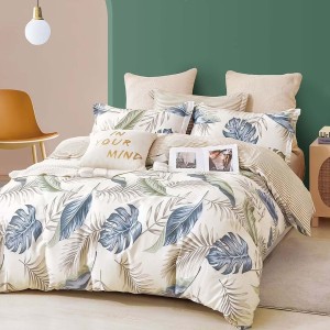 Lenjerie de pat percale cu frunze verzi și albastre pe fond alb, set de 3 piese, pat de 1 persoană, bumbac 100%, fabricată în România