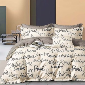 Lenjerie de pat percale cu text negru New York, Paris, London, Rome, Madrid, Barcelona, Milan, Moscow pe fundal crem
