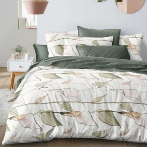 Lenjerie pat dublu model cu flori abstracte roz si frunze verzi, 1+1 gratis microfibra