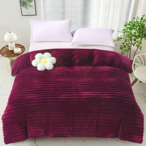 Pătură cocolino bordo 200x230 cm cu dungi catifelate în relief – model Line