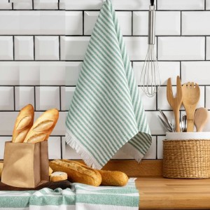Prosop bucătărie 45x65cm, Eliza Verde V2 – model cu dungi diagonale și franjuri