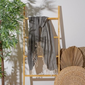 Prosop plaja XXL bumbac 100%, 100x180 cm, gri cu franjuri, ultra absorbant și compact.
