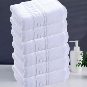 Set 6 prosoape baie albe, 70x130 cm, bumbac Pakistan, 550 g/mp, moi și absorbante