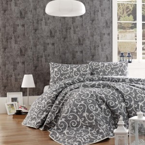 Set cuvertura matlasata 200x220cm+ 2 fete perna 50x70cm Merle negru