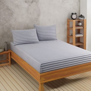 Set husa de pat cu elastic si 2 fete perna, bumbac poliester, 160x200cm, gri deschis cu dungi