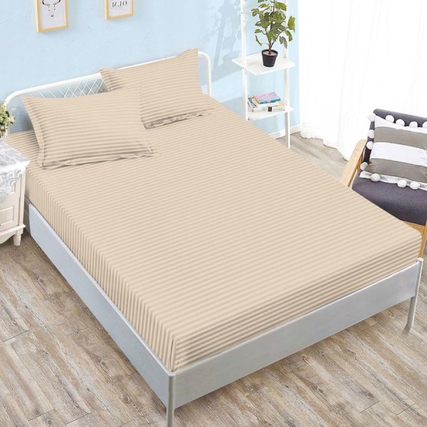 husa de pat bej deschis din damasc policoton cu doua fete de perna pentru saltele 160x200 si 180x200