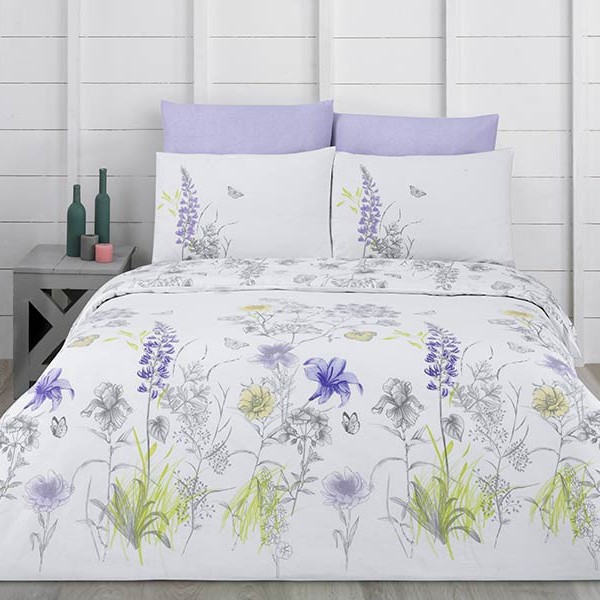 Lenjerie de pat dublu din bumbac 100% ranforce cu design floral în nuanțe de lila, galben și verde pe fundal alb