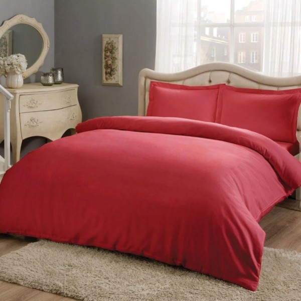 Lenjerie de pat bumbac satinat TAC Mako-Satin, Basic in nuanta eleganta de rosu, ideala pentru un decor modern si sofisticat