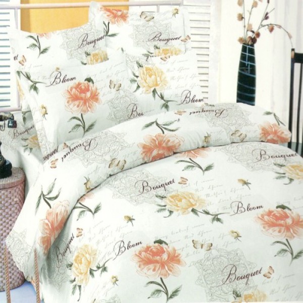 Lenjerie de pat dublu bumbac 100% Floral Peach cu imprimeu de flori piersică și verde pe fundal alb cu motive decorative și inscripții elegante