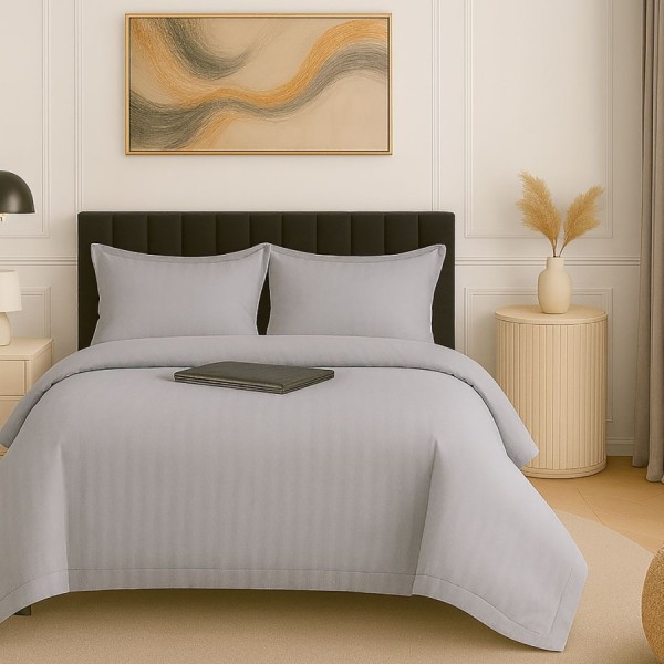 Lenjerie de pat gri din damasc policoton 4 piese cu dungi fine