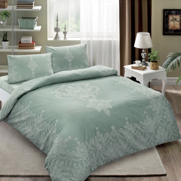 Lenjerie de pat dublu din bumbac 100% ranforce, model TAC Harper Verde Mentă, cu motive florale delicate în nuanțe de verde mentă și alb.