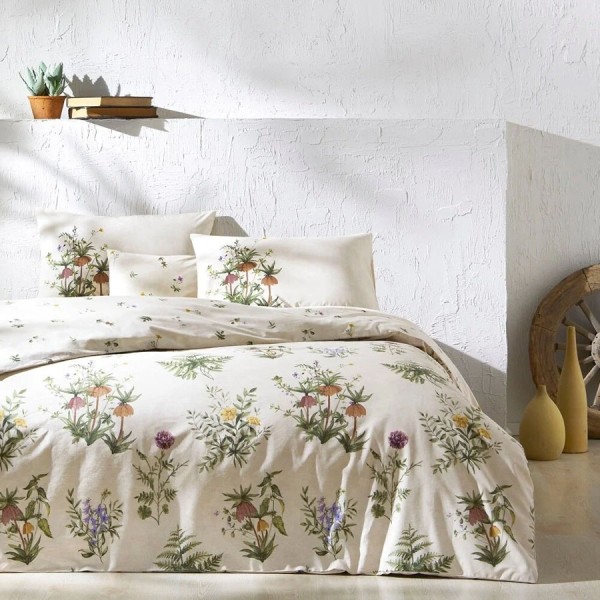 Lenjerie de pat dublu bumbac 100%, TAC Reborn, Gaia, design floral verde și mov pe fundal crem, 4 piese, dormitor elegant și sustenabil.