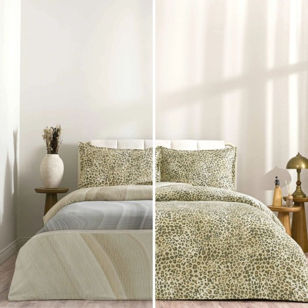 Lenjerie pat dublu TAC Orianze cu cearsaf elastic crem bej, animal print bej verde kaki pe o parte si model geometric natural pe verso