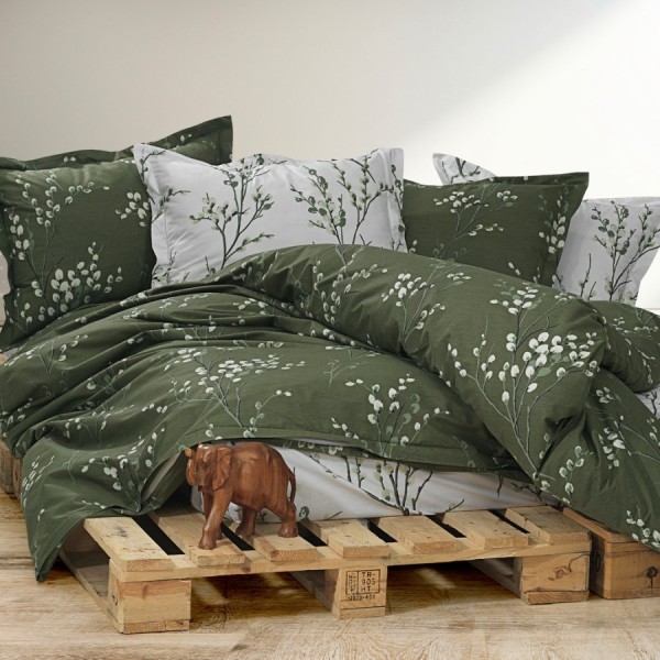 Lenjerie de pat dublu ranforce 4 piese cu design crengi pe fundal verde inchis si alb din bumbac