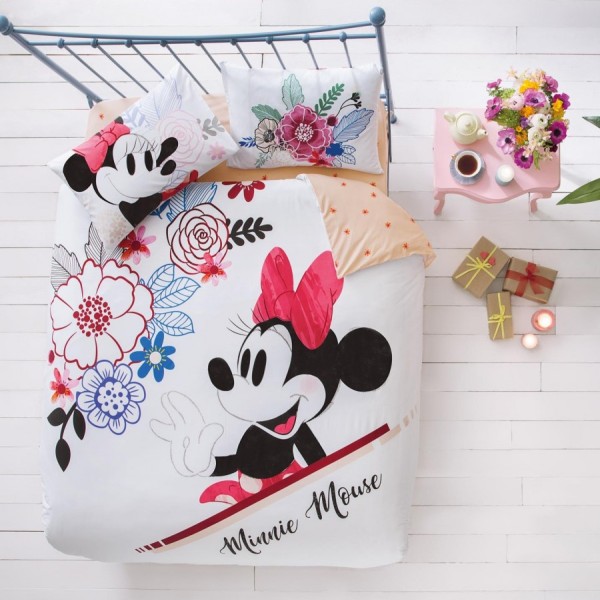 Lenjerie de pat dublu bumbac 100%, model Disney, cu Minnie Mouse și flori colorate pe fundal alb.