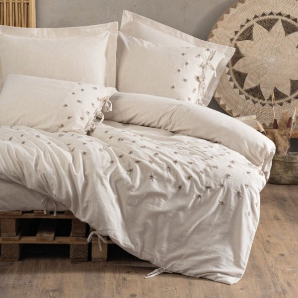 Lenjerie de pat Cotton Box Arie din in si bumbac bej natural cu broderii discrete si detalii cu snur