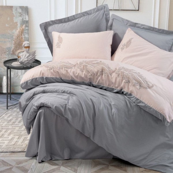 Lenjerie de pat brodata Cotton Box Sheen Grey din bumbac satinat gri si roz pudrat cu broderii delicate