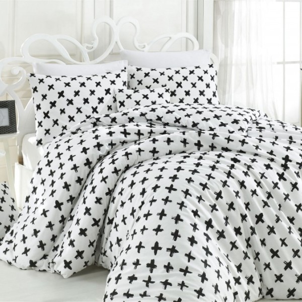 Lenjerie de pat din bumbac ranforce Reina cu design minimalist în cruci negre pe fundal alb