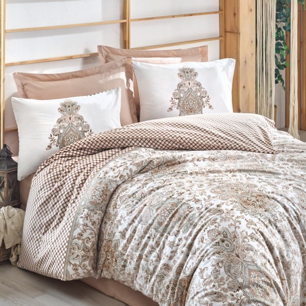 Lenjerie pat dublu bumbac 100% ranforce Cotton Box Tamara Beige, design tradițional în bej și crem, cu motive paisley.