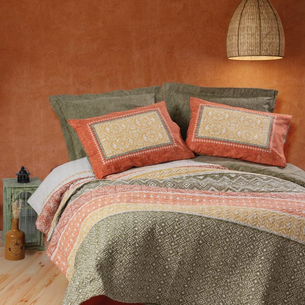 Lenjerie de pat din bumbac 100% ranforce, model Tuwa Tile Red, motive etnice și geometrice în nuanțe de roșu cărămiziu, galben și verde măsliniu
