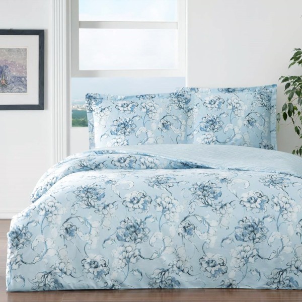 Lenjerie de pat florală albastră TAC Mina, model cu flori pe fundal albastru deschis, set de 5 piese din mako-satin