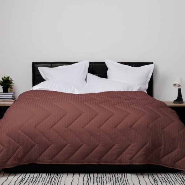 Pilota lână 100% naturală cu față din damasc, maro, dimensiune 160x210 cm, fabricată în România