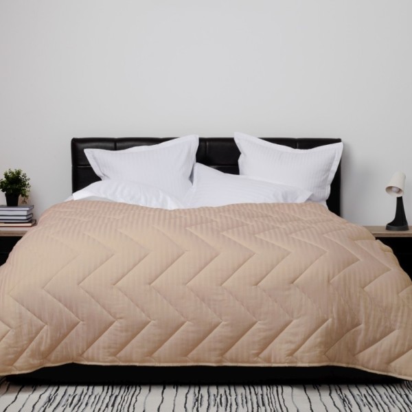 Pilota cappuccino lana 100% naturala Pucioasa 200x215 cm, fata damasc, confort si caldura pentru noptile reci de iarna