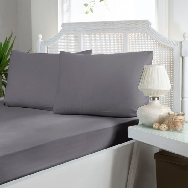 Set husa de pat cu elastic si 2 fete de perna, bumbac satinat, gri, 200x200 cm, potrivit pentru un dormitor elegant