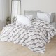 Set Alvin Somon – cuvertură jacquard reliefată și fețe pernă puff brodate, expus pe pat