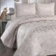 Cuvertura pat crem uni jacquard chenille Slayka 230x240 cm cu fete de perna