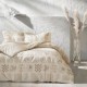 Lenjerie de pat dublu bumbac 100%, TAC Reborn, Gaia, design floral verde și mov pe fundal crem, 4 piese, dormitor elegant și sustenabil.