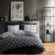 Set pat 4 anotimpuri bumbac 100% ranforce Cotton Box Carlos, cu imprimeu în carouri alb-negru pe fundal gri, stil modern și masculin
