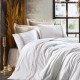 Lenjerie de pat brodata Polite Cinnamon, bumbac 100% ranforce, set 6 piese, alb cu broderie si imprimeu vegetal in nuante de caramiziu