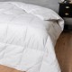 Perna naturala 50x70 cm, Cotton Box, umplutura 100% pana de gasca, husa din bumbac alb, design simplu si elegant pentru un somn confortabil.