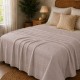 Pled waffle crem din bumbac 100%, 220x240 cm, cu textura gofrata geometrica