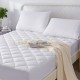 Protectie saltea matlasata impermeabila alba 180x200 cm Deluxe Pucioasa cu elastic