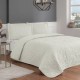 Set cuvertura ecru 250x260 cm cu model floral in relief si fete de perna asortate